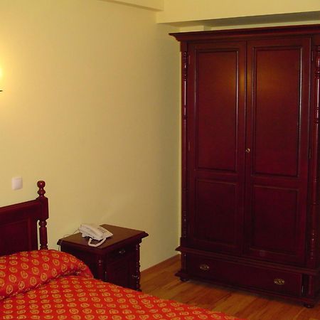 Hotel Europa Ploieşti Szoba fotó
