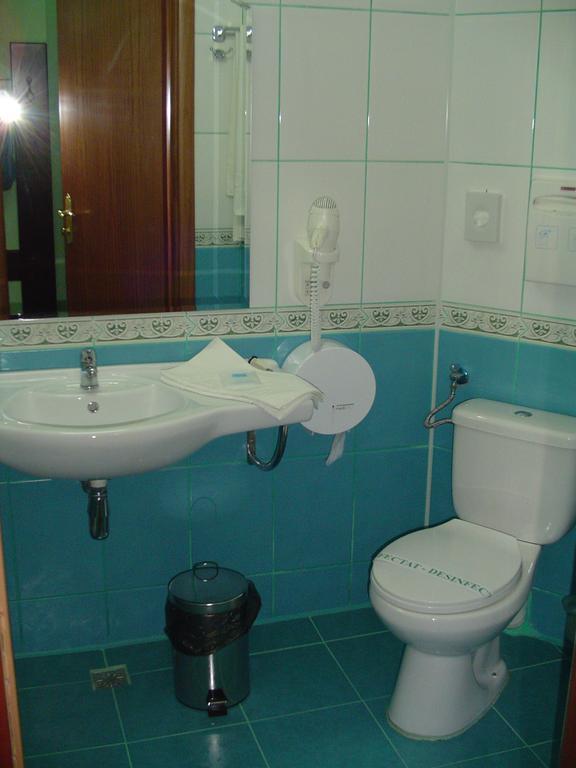 Hotel Europa Ploieşti Szoba fotó